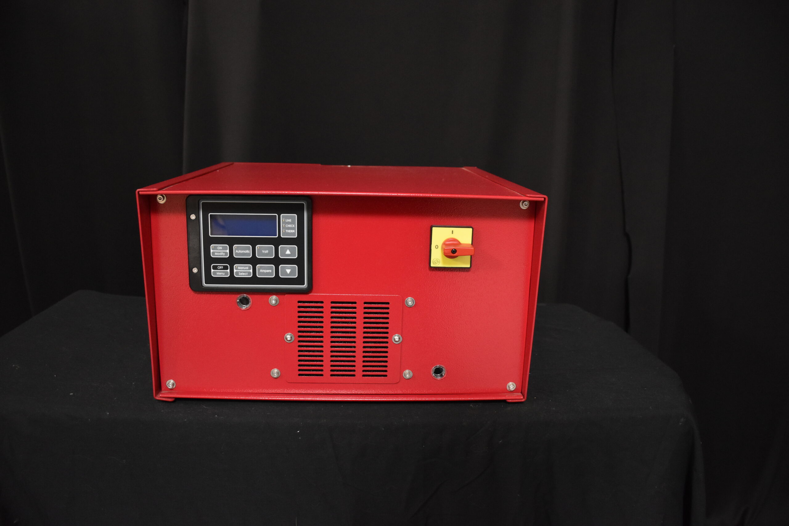 Q150 Desk Front-view